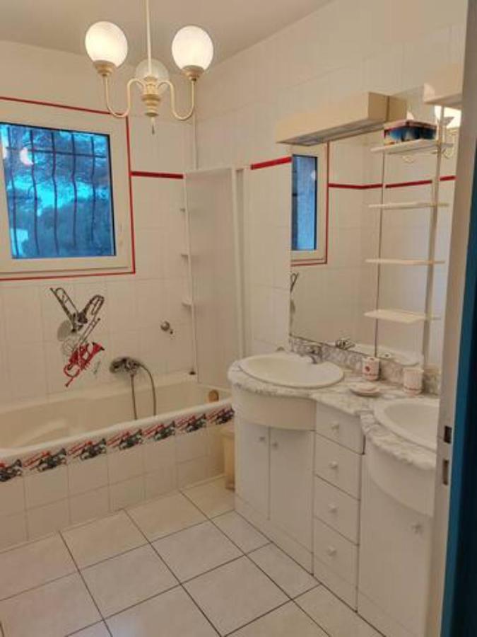 Chambre A Louer Dans Villa St Clair-V-Vue Etang Thau Sete Luaran gambar